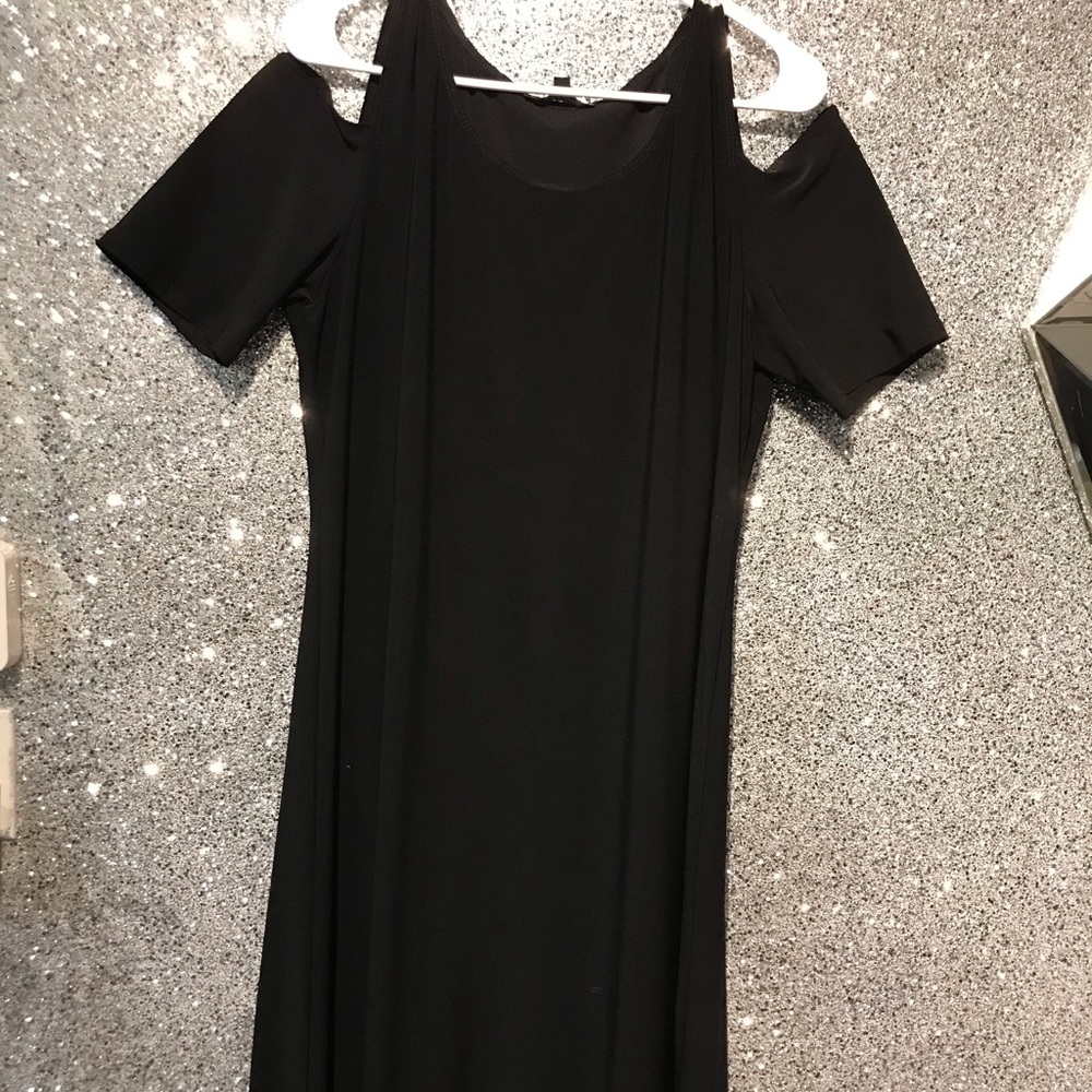 TIANA. B. BLACK DRESS 🖤🖤🖤